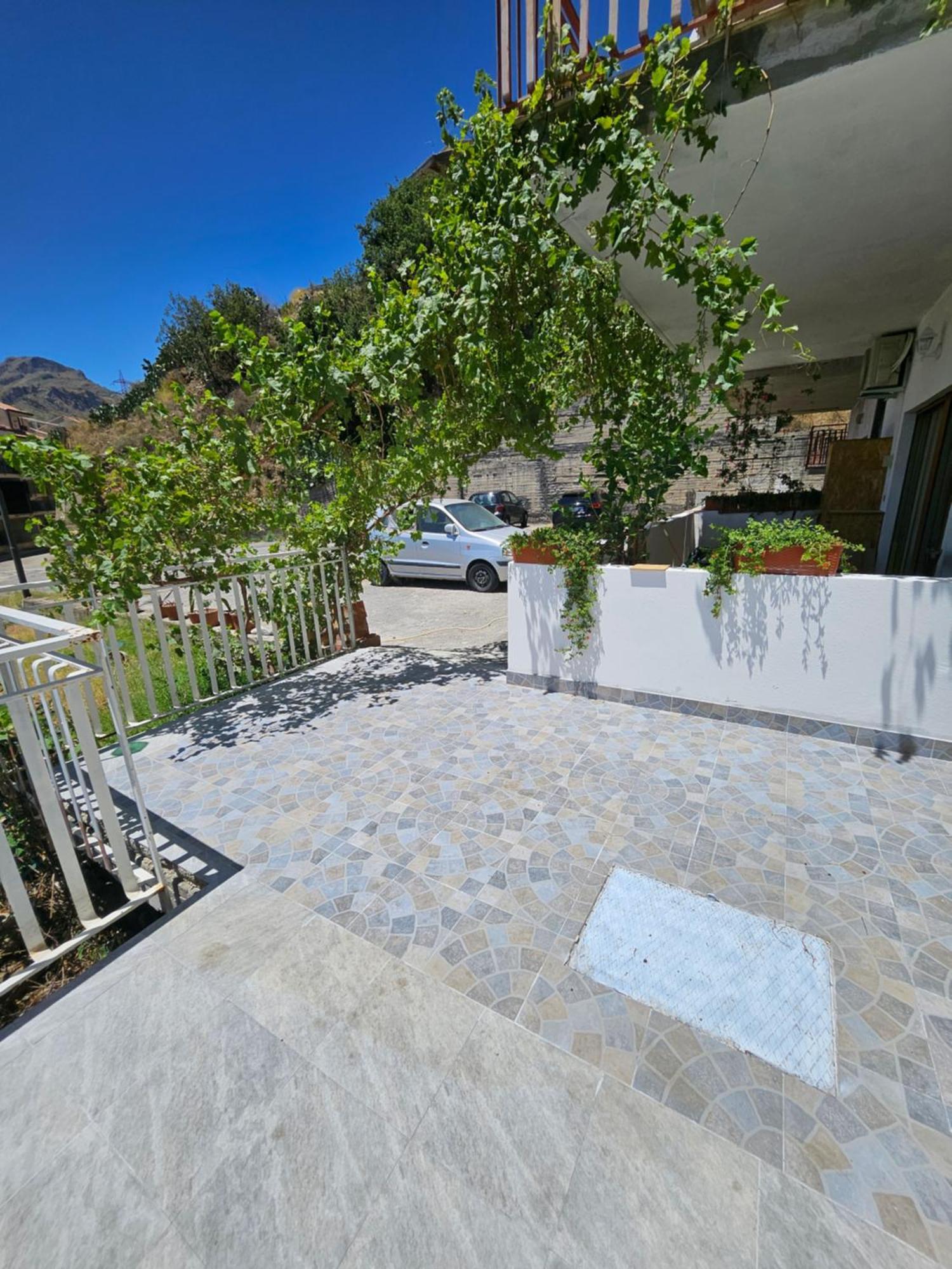 דירות לטויאני Nuova Casa Giulia מראה חיצוני תמונה